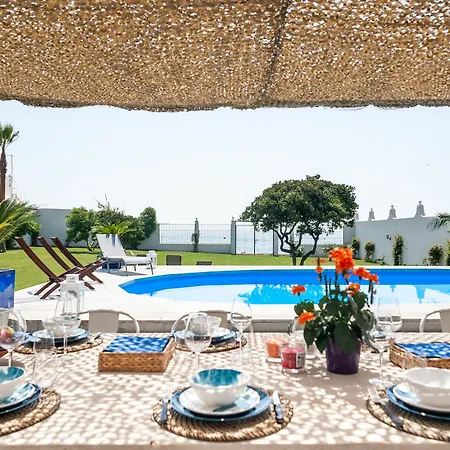 Villa Mimosas *